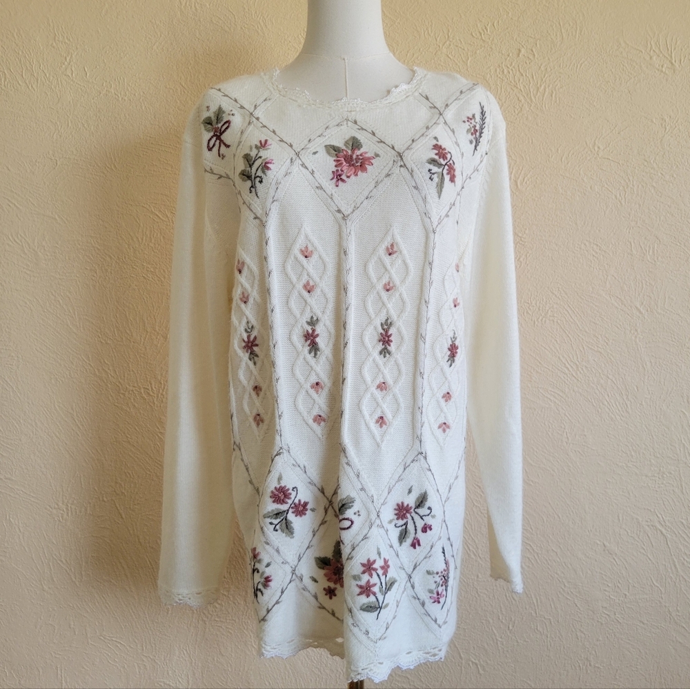 Koret | Vintage Off-White Floral Sweater
